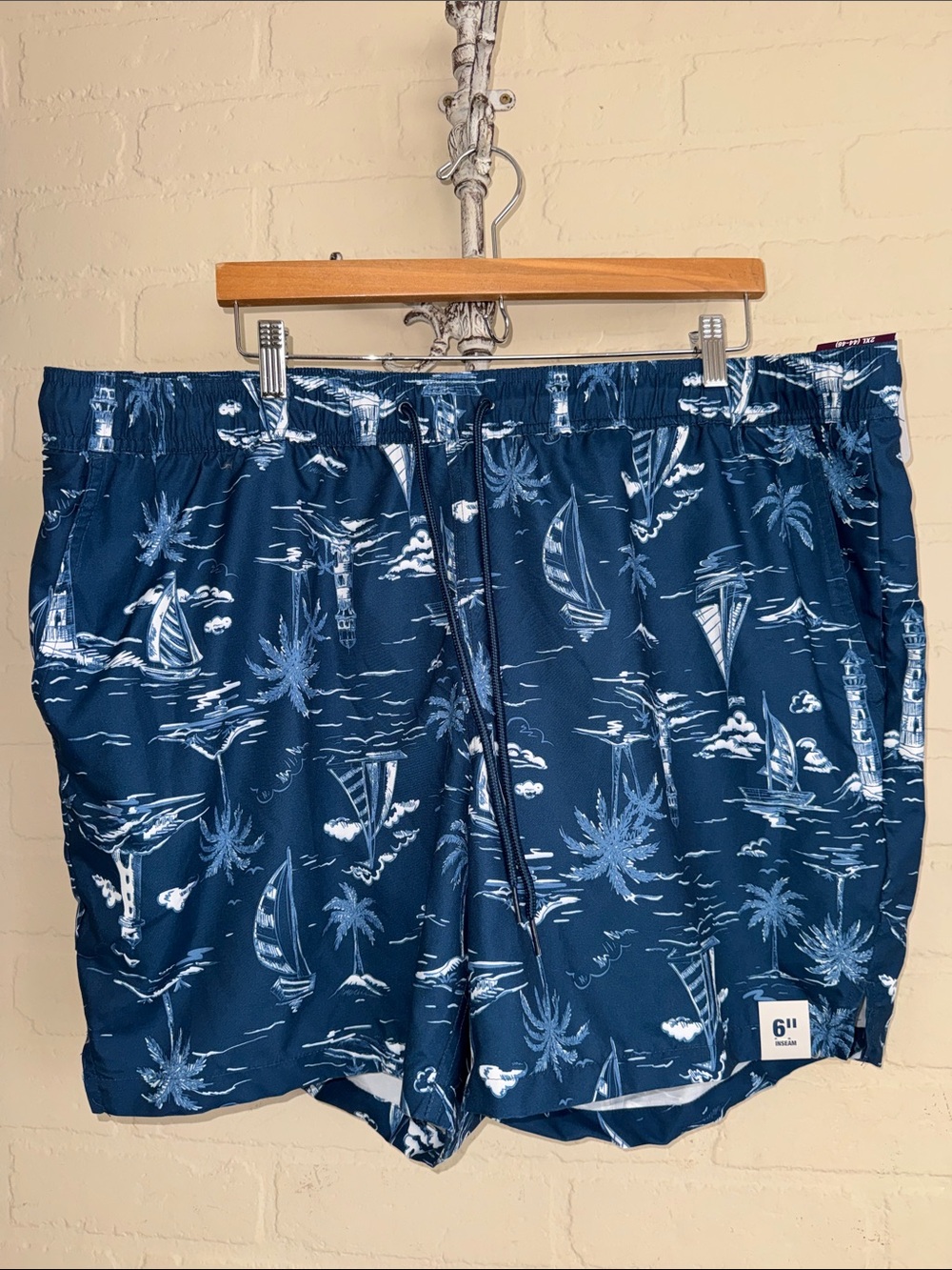 Swimming trunks Men's 6" Inseam Navy Tropical Print Swim Shorts new